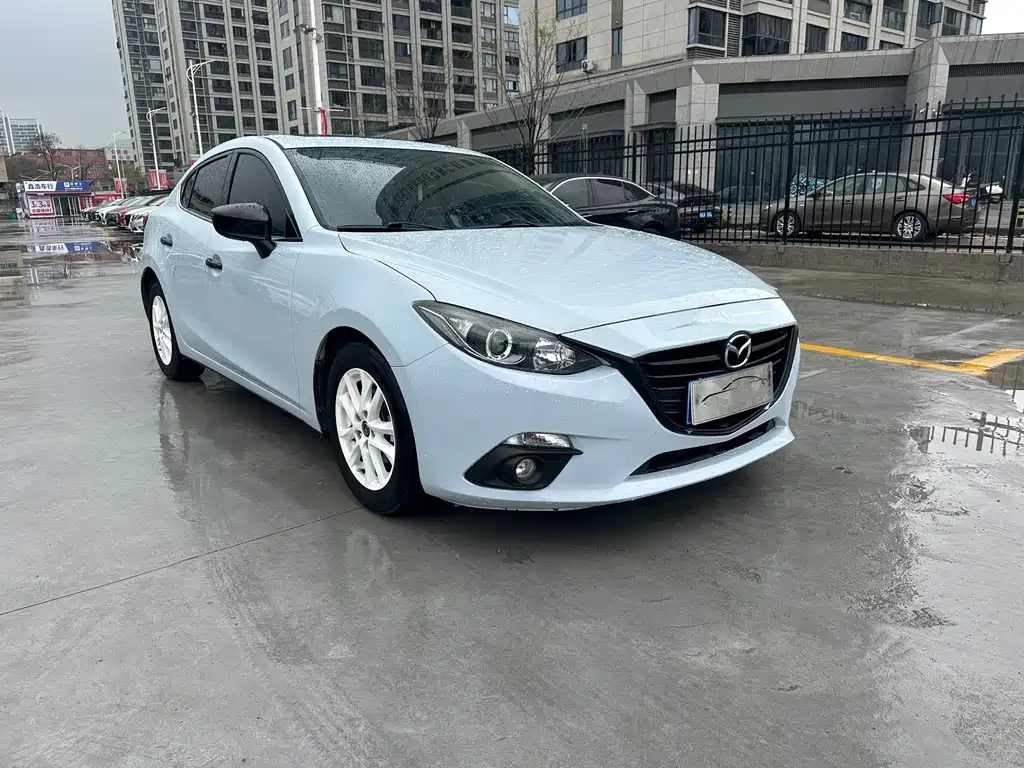Mazda 3 Axela 2016 — фото 3