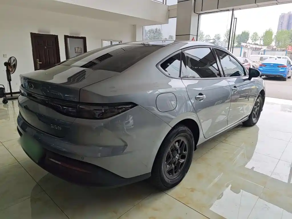 BYD Seal 05 DM-i 2025 — фото 7