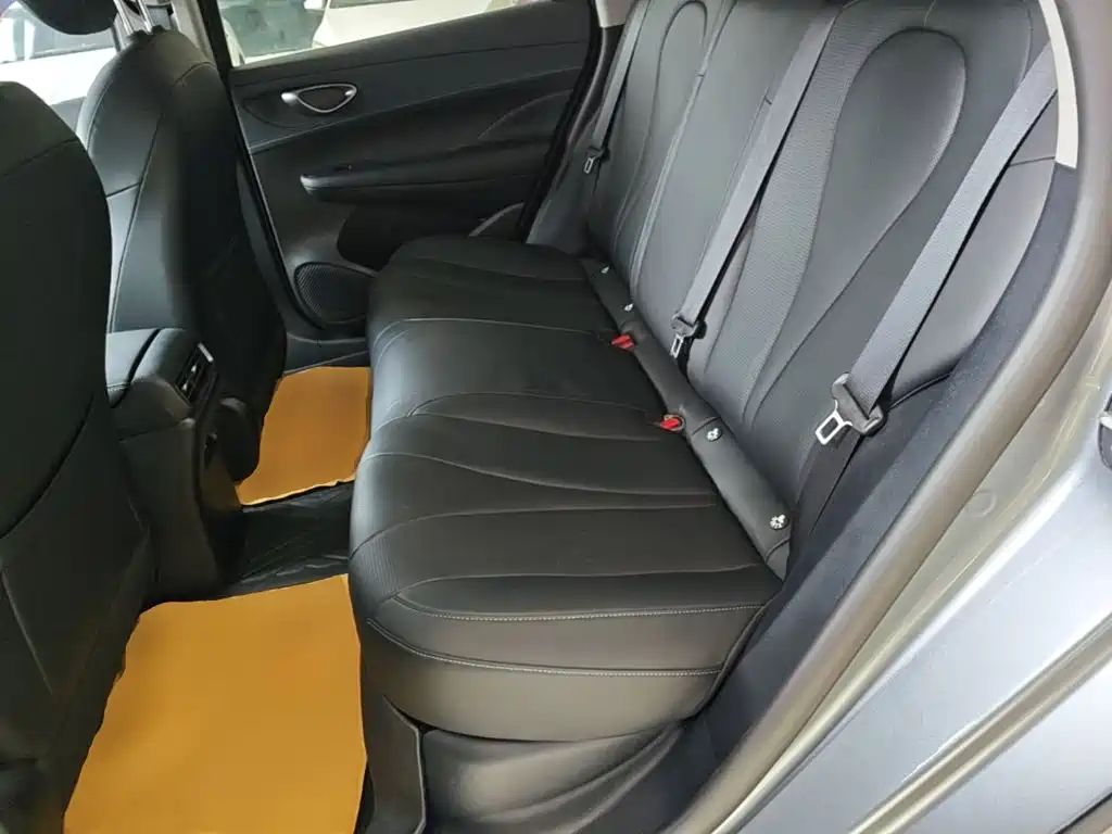 BYD Seal 05 DM-i 2025 — фото 17