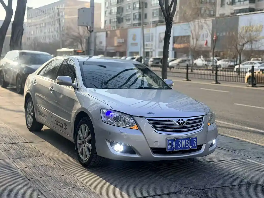 Toyota Camry 2007 — фото 1