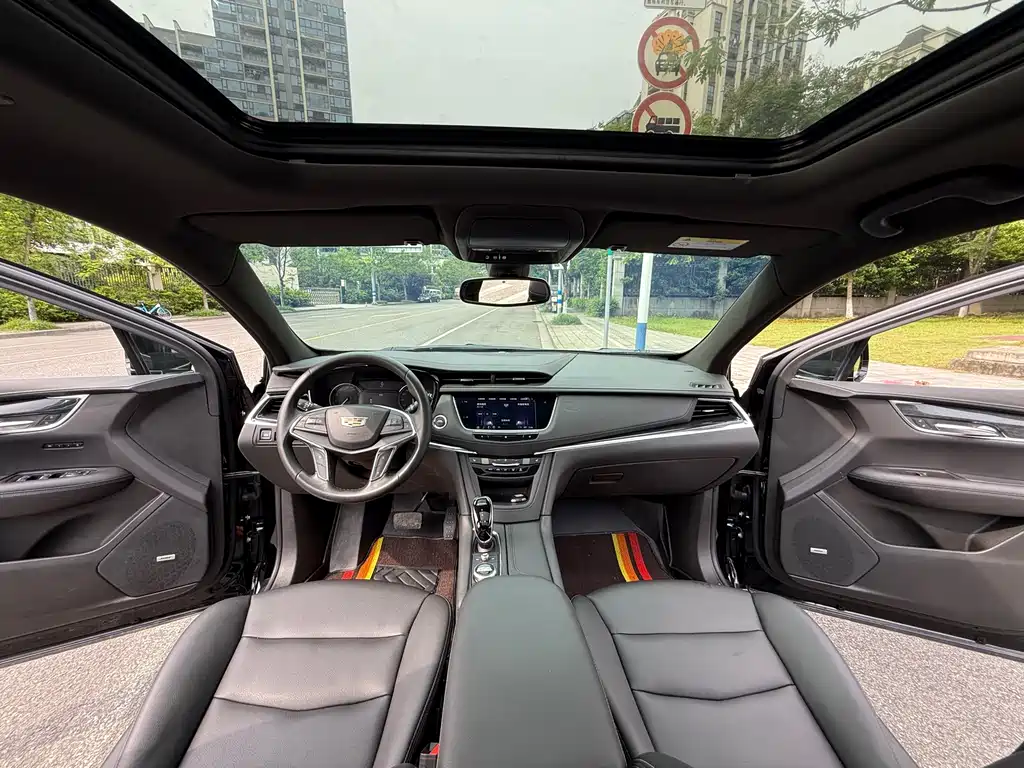 Cadillac XT5 2021 — фото 16