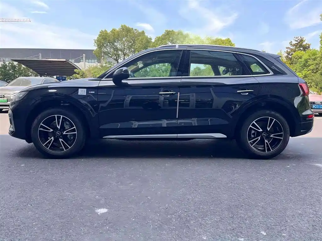 Audi Q5L 2024