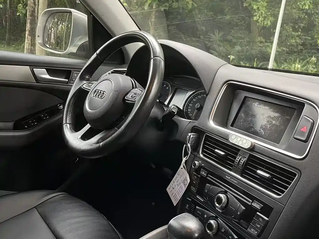 Audi Q5 2014 — фото 11