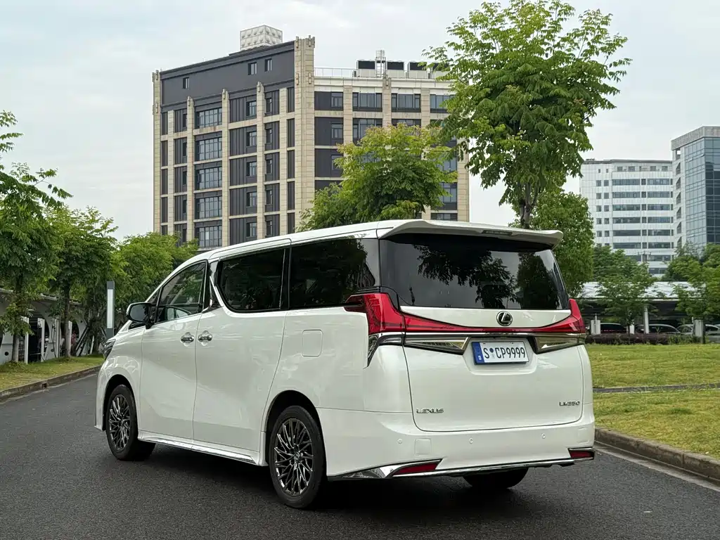Toyota Alphard 2018 — фото 4