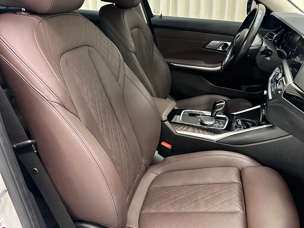 BMW 3 Series 2022 — фото 11