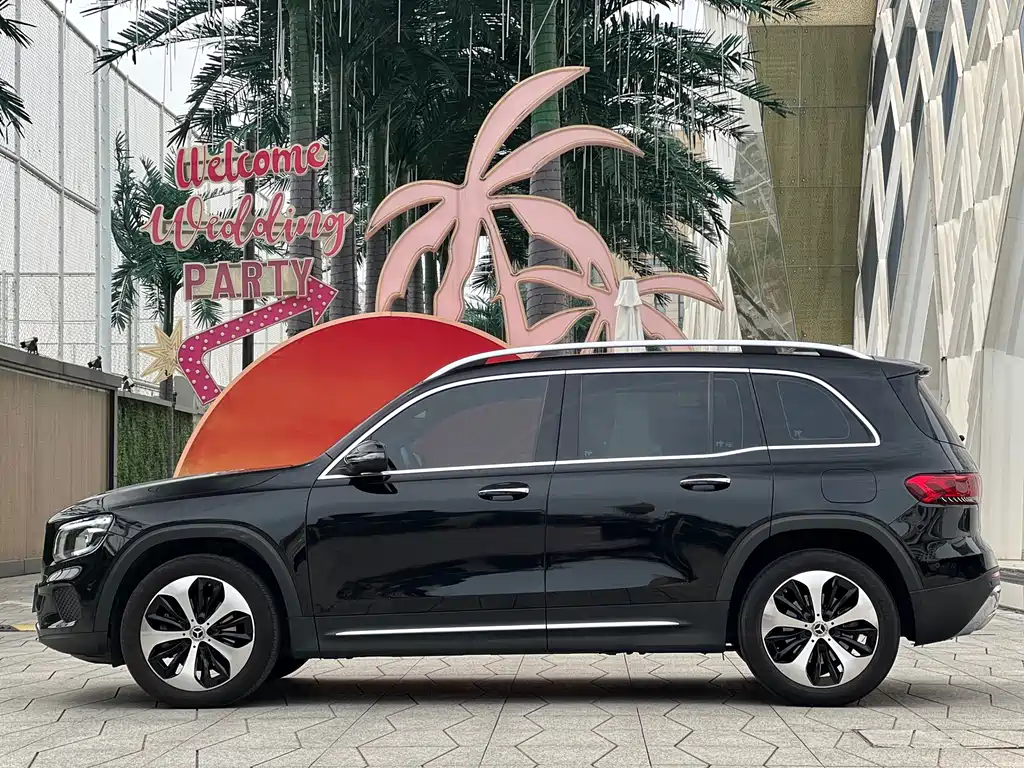Mercedes-Benz GLB 2023 — фото 7