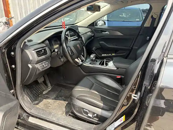 Hongqi H5 2021