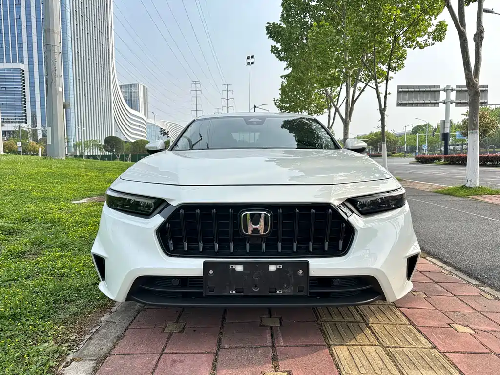 Honda Inspire 2023 — фото 2