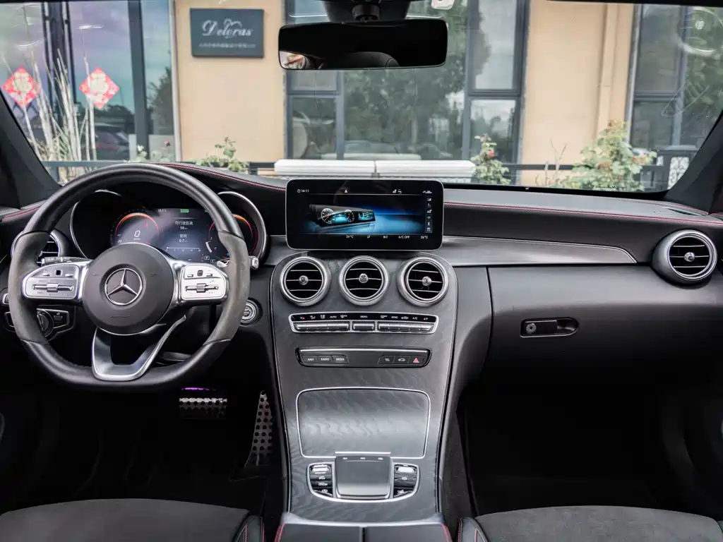 Mercedes-Benz C-Class 2023 — фото 14