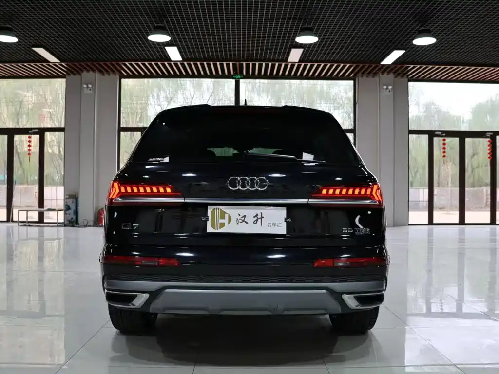 Audi Q7 2021 — фото 16