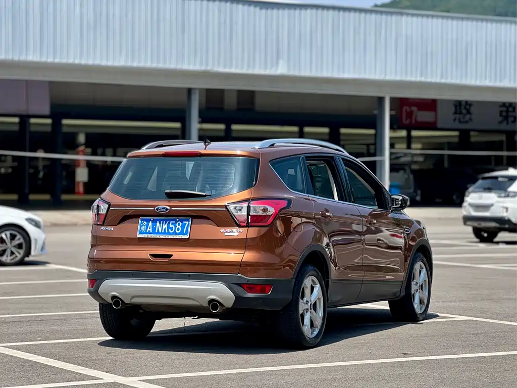 Ford Kuga 2017 — фото 4