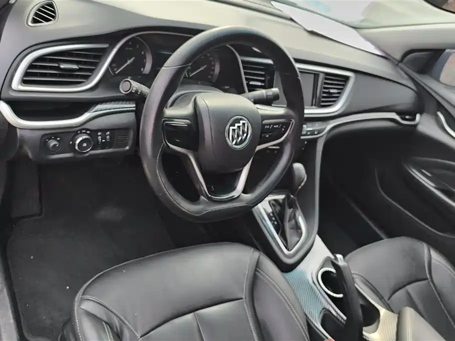 Buick Excelle 2017 — фото 12