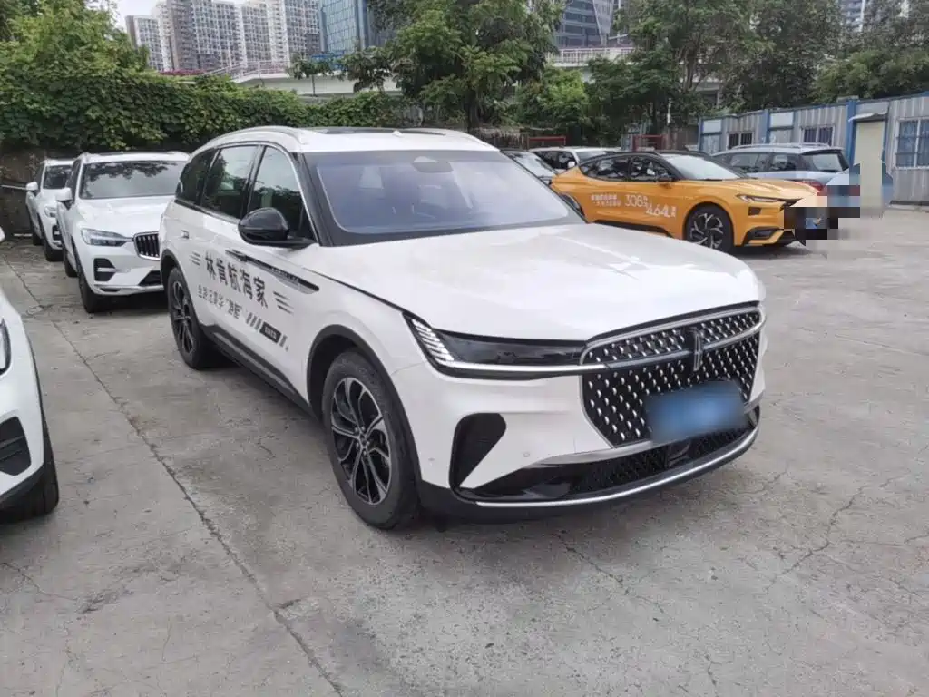 Lincoln Nautilus 2023