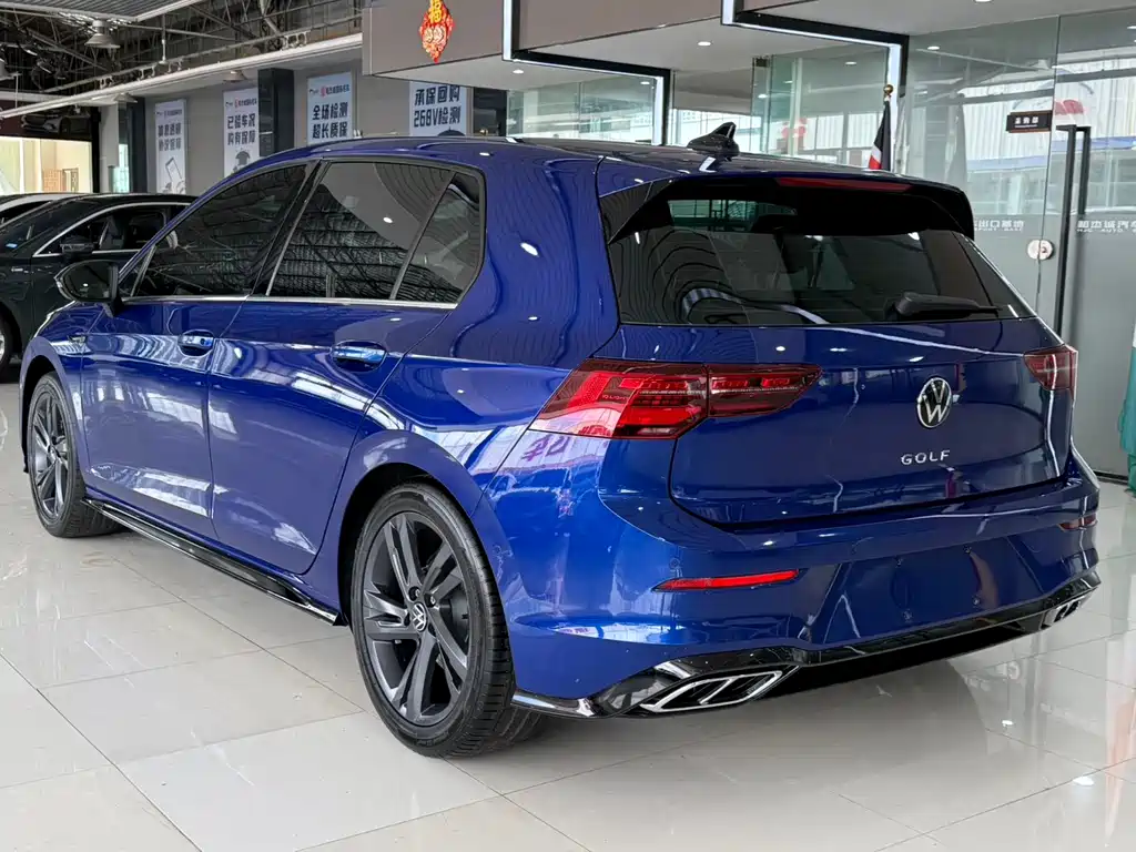 Volkswagen Golf 2023