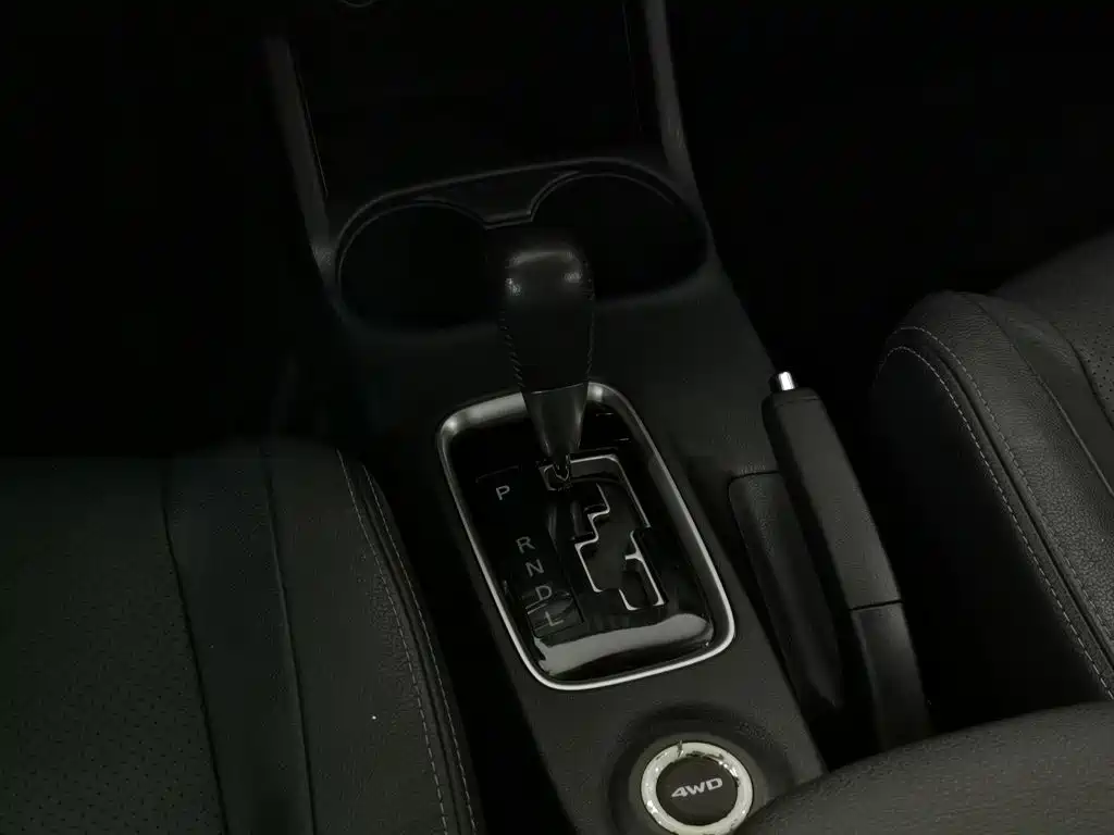 Mitsubishi Outlander 2017 — фото 13