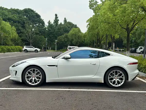 Jaguar F-TYPE 2017