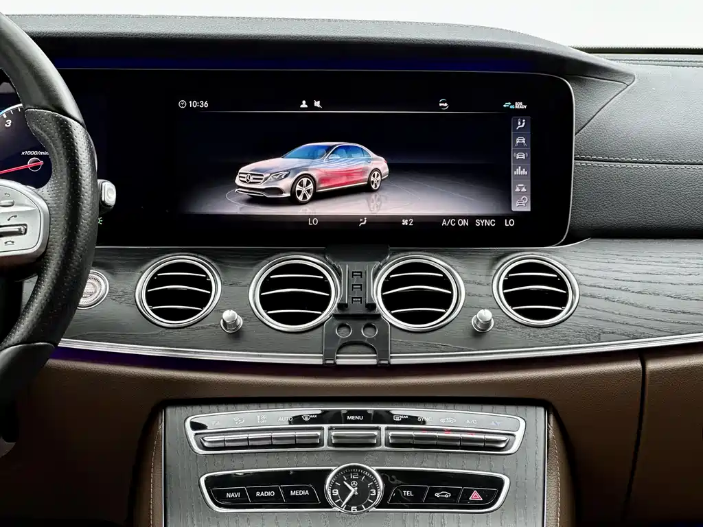 Mercedes-Benz E-Class 2020 — фото 10