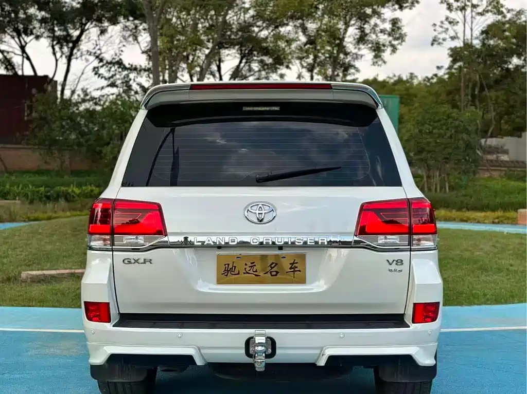 Toyota Land Cruiser 2020 — фото 18