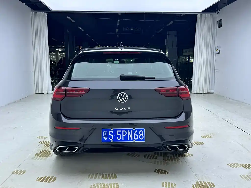 Volkswagen Golf 2023