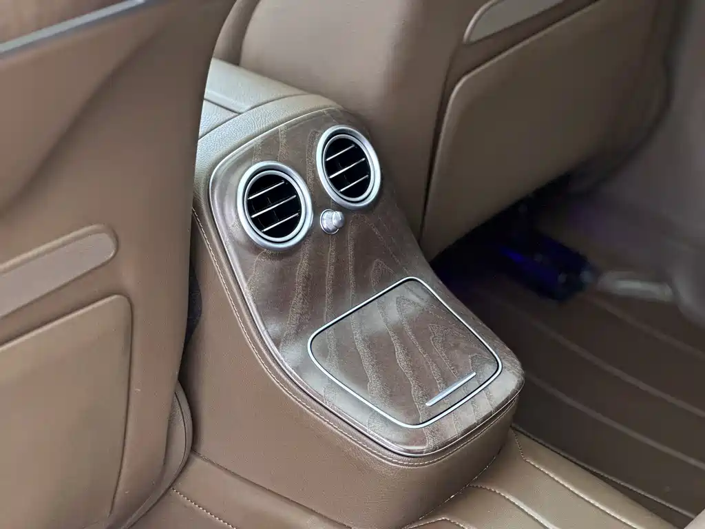 Mercedes-Benz E-Class 2021 — фото 6