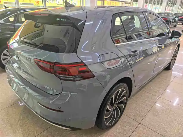 Volkswagen Golf 2023