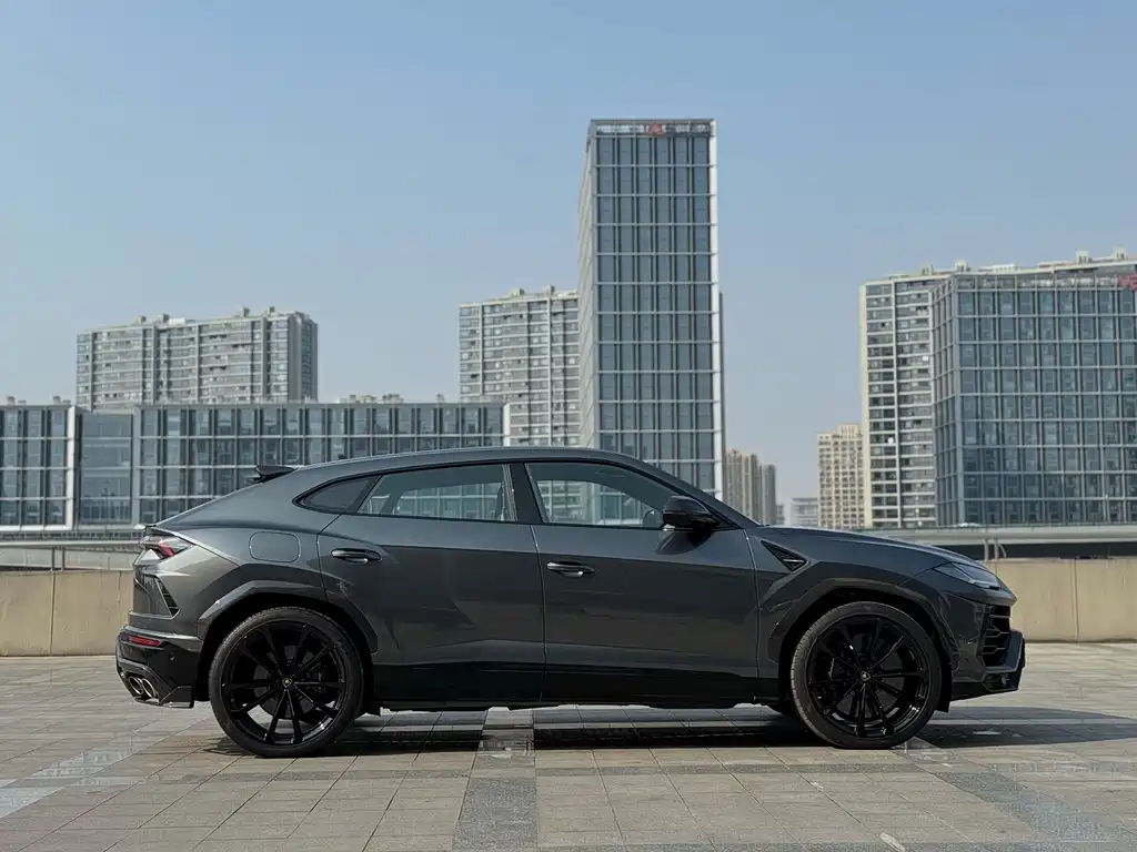 Lamborghini Urus 2019 — фото 4