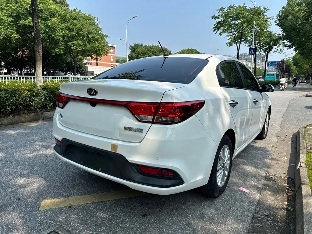 Kia K2 2017