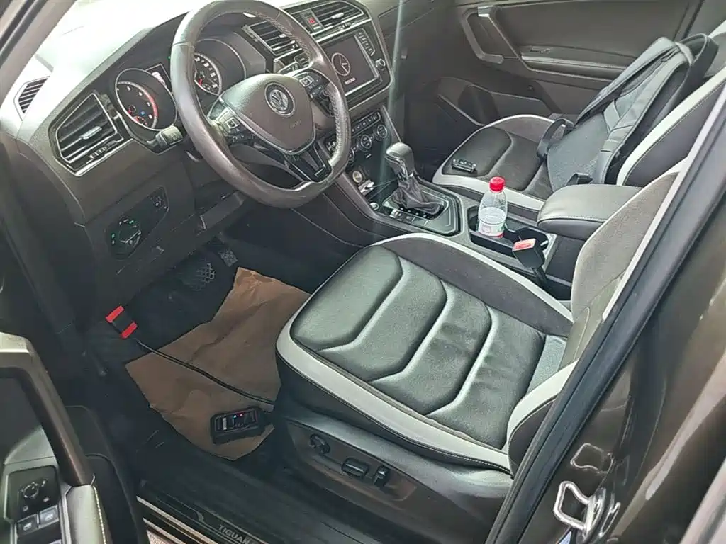 Volkswagen Tiguan L 2017 — фото 15