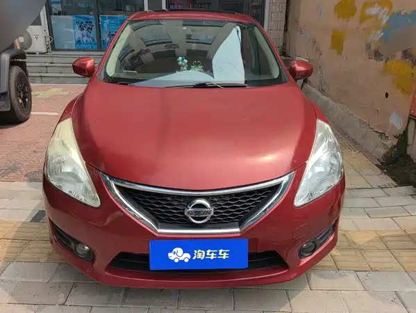 Nissan Tiida 2014