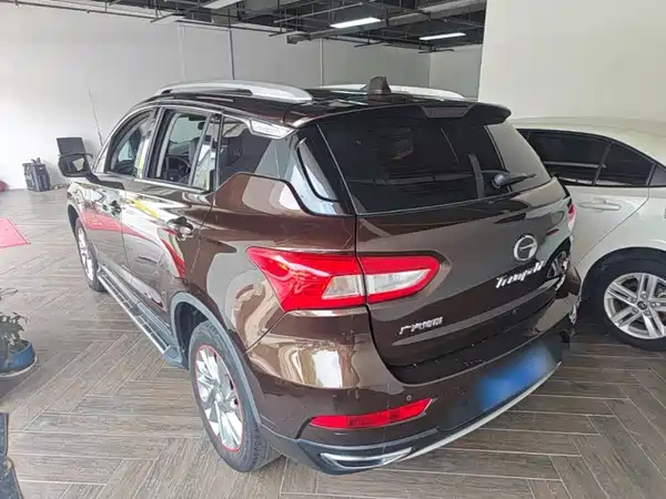 GAC Trumpchi GS4 2016