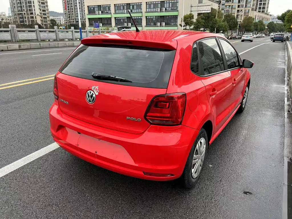 Volkswagen Polo 2017 — фото 8