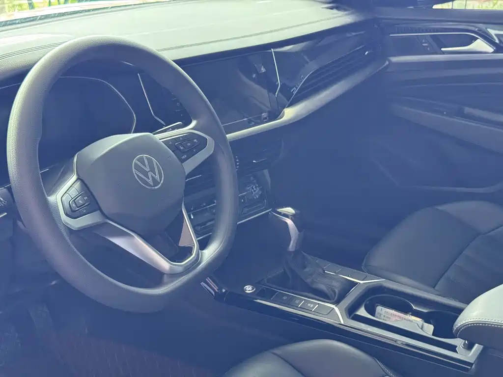 Volkswagen Passat 2023