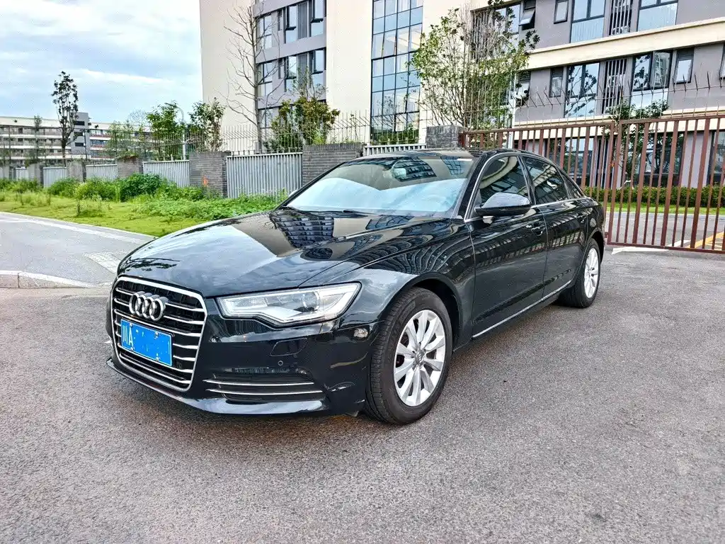 Audi A6L 2013 — фото 1