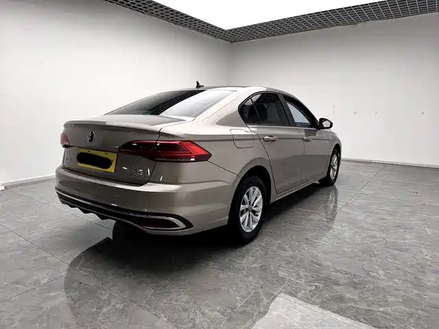 Volkswagen Bora 2023