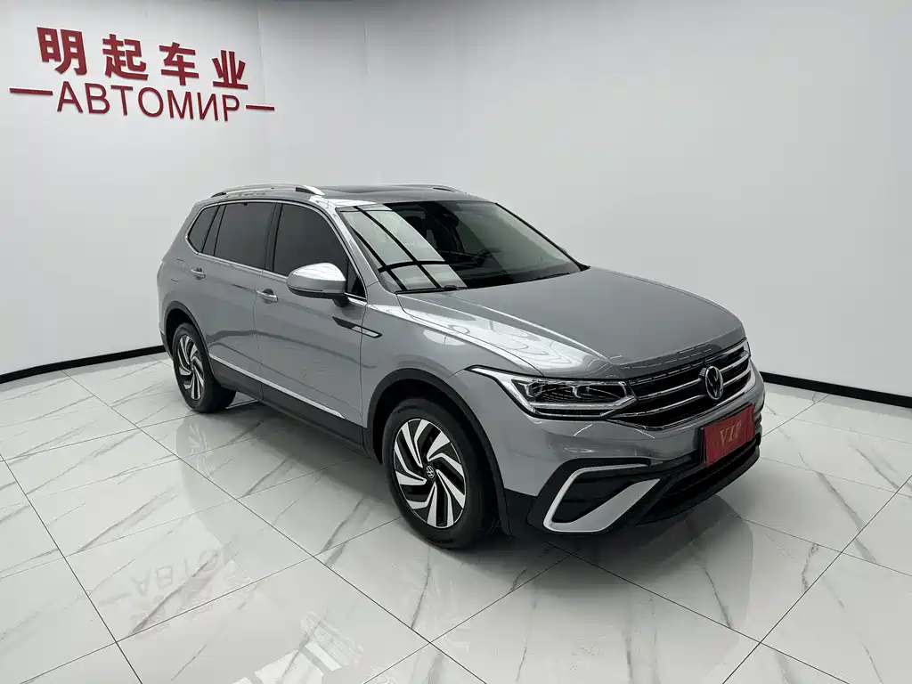 Volkswagen Tiguan L 2023 — фото 3