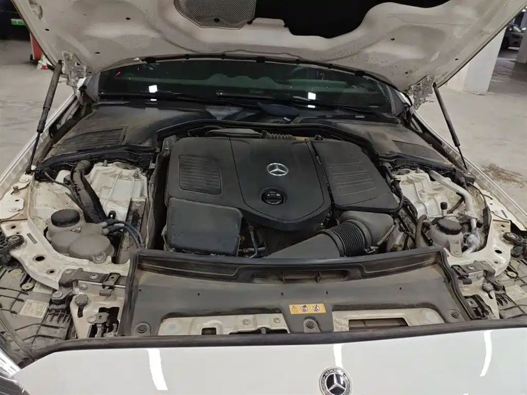 Mercedes-Benz C-Class 2022