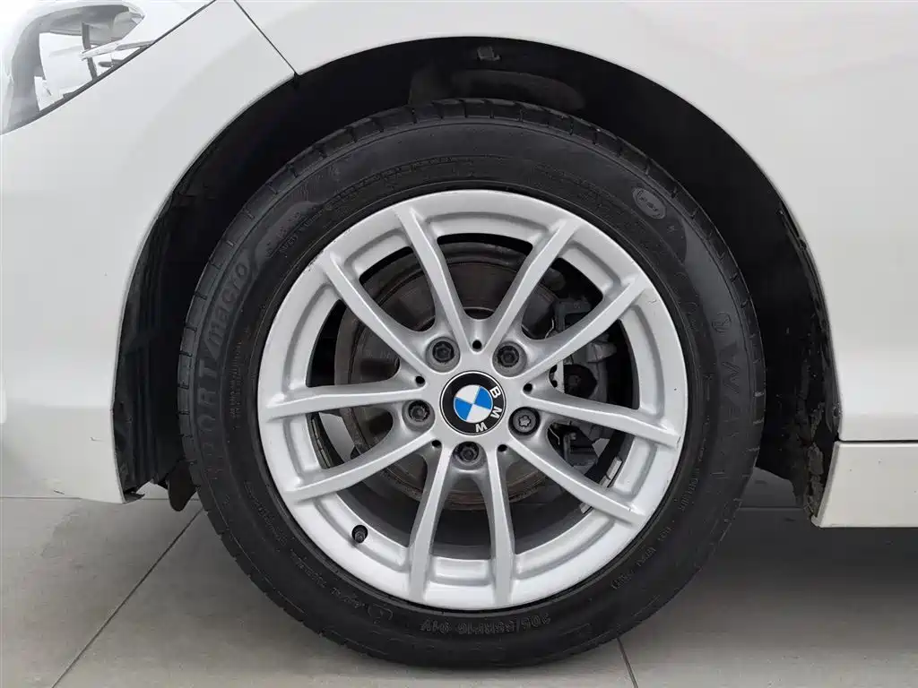 BMW 1 Series 2016 — фото 17