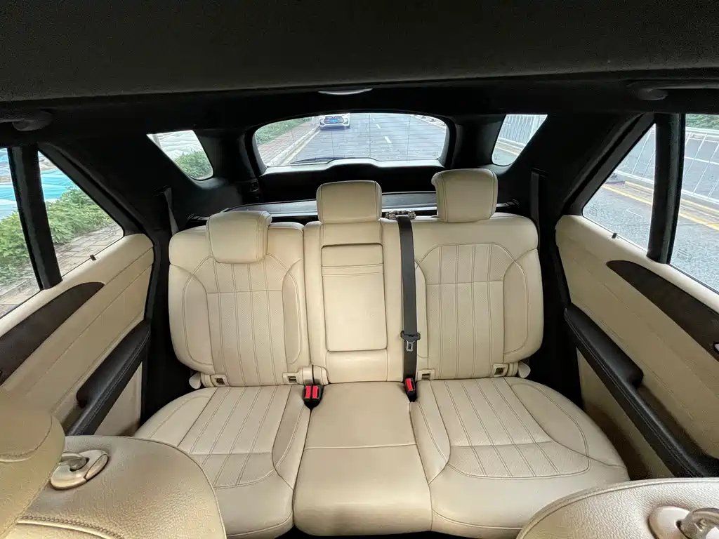Mercedes-Benz GLE 2018 — фото 25