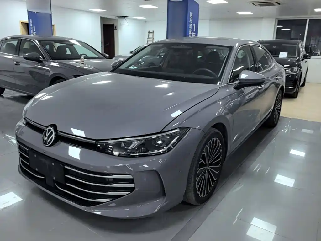 Volkswagen Passat 2025