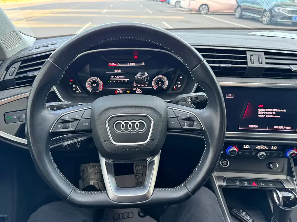 Audi Q3 2022 — фото 13