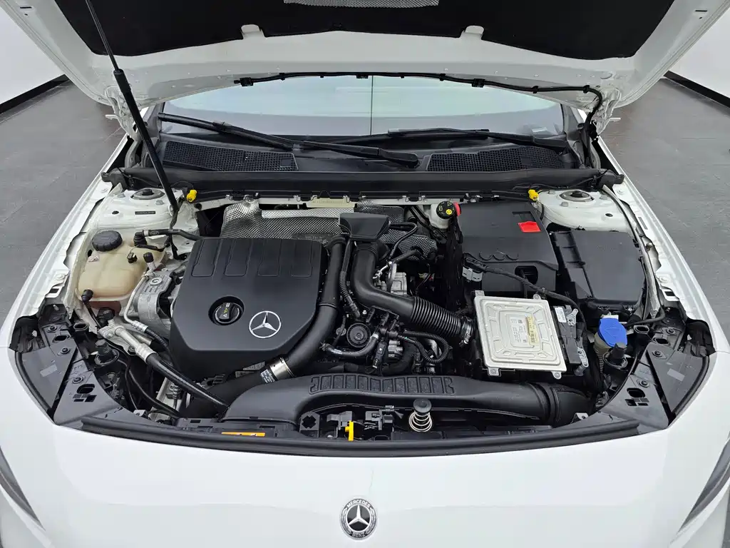Mercedes-Benz A-Class 2019 — фото 11