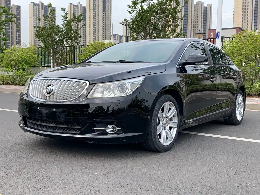 Buick LaCrosse 2011
