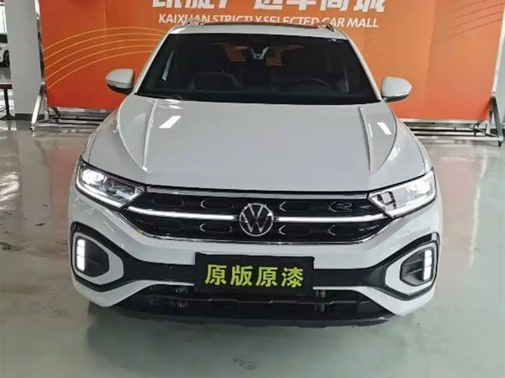 Volkswagen T-Roc 2023 — фото 2