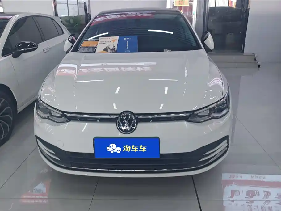 Volkswagen Golf 2023