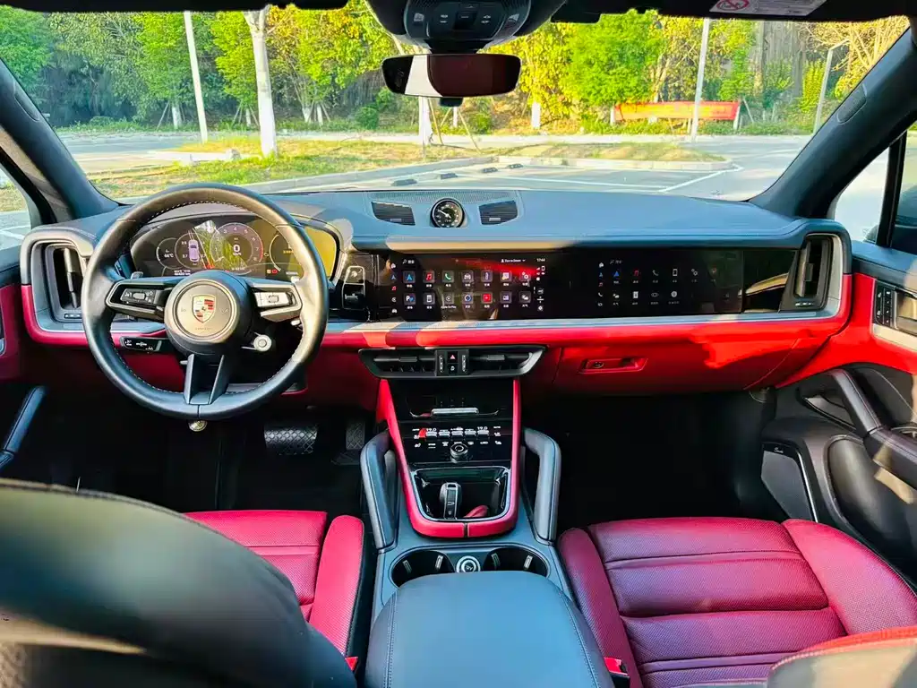 Porsche Cayenne 2024