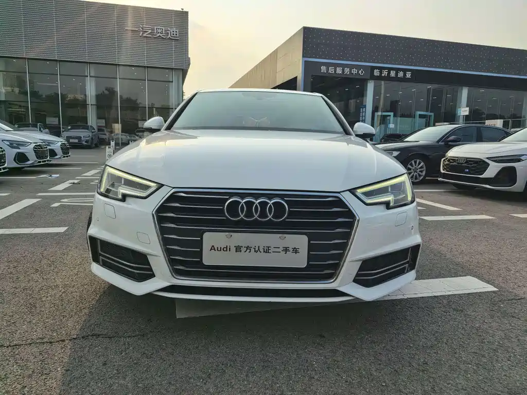 Audi A4L 2019 — фото 2