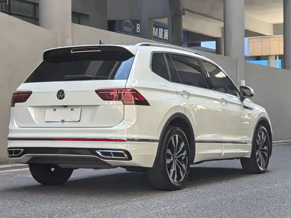 Volkswagen Tiguan L 2024