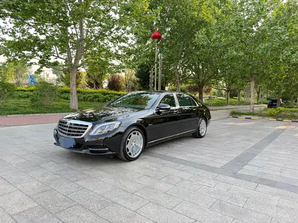 Mercedes-Benz Maybach S-Class 2015