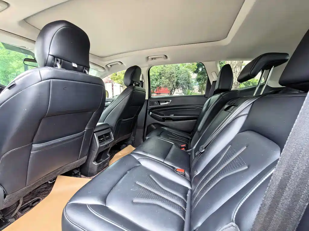 Ford Edge 2022