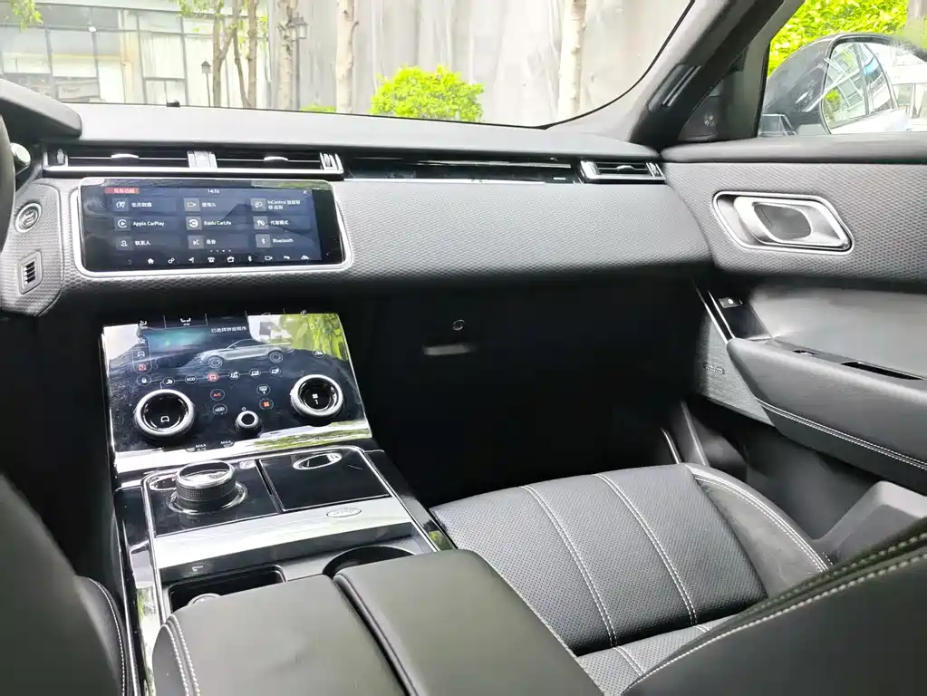 Land Rover Velar 2018 — фото 15